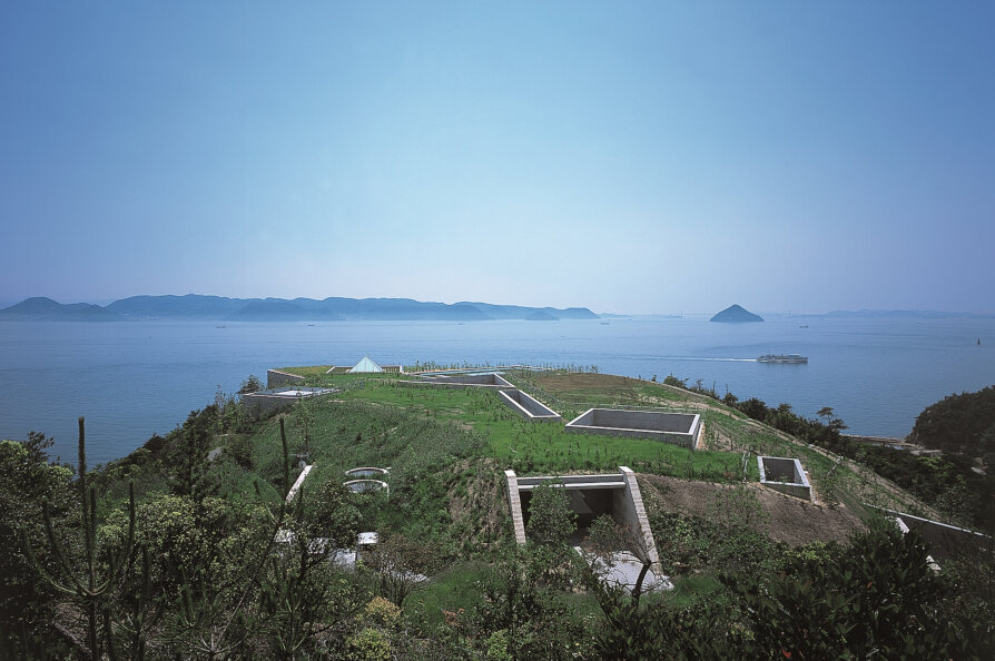 直島鑑賞ツアー（4～6月）