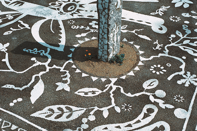 作品に息づく犬島の日常―<br>淺井裕介「太古の声を聴くように、昨日の声を聴く」