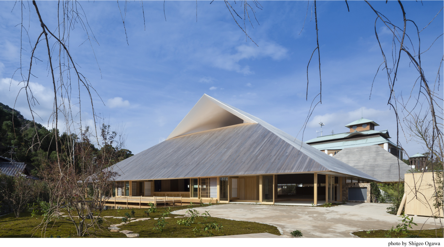 Naoshima Hall.jpg